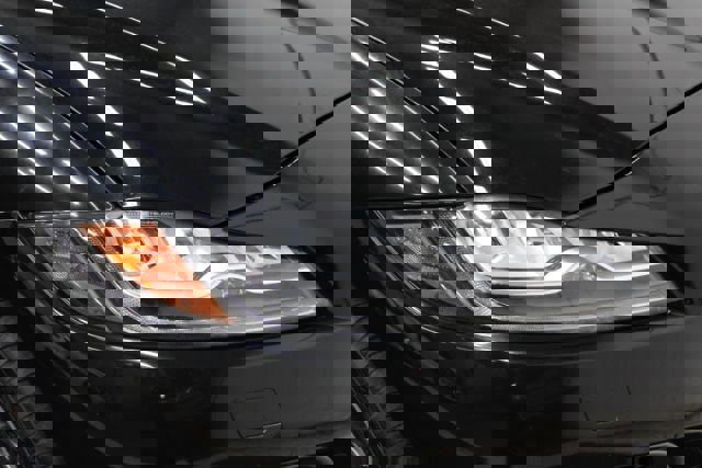 Used 2017 Jaguar F-PACE S image 31