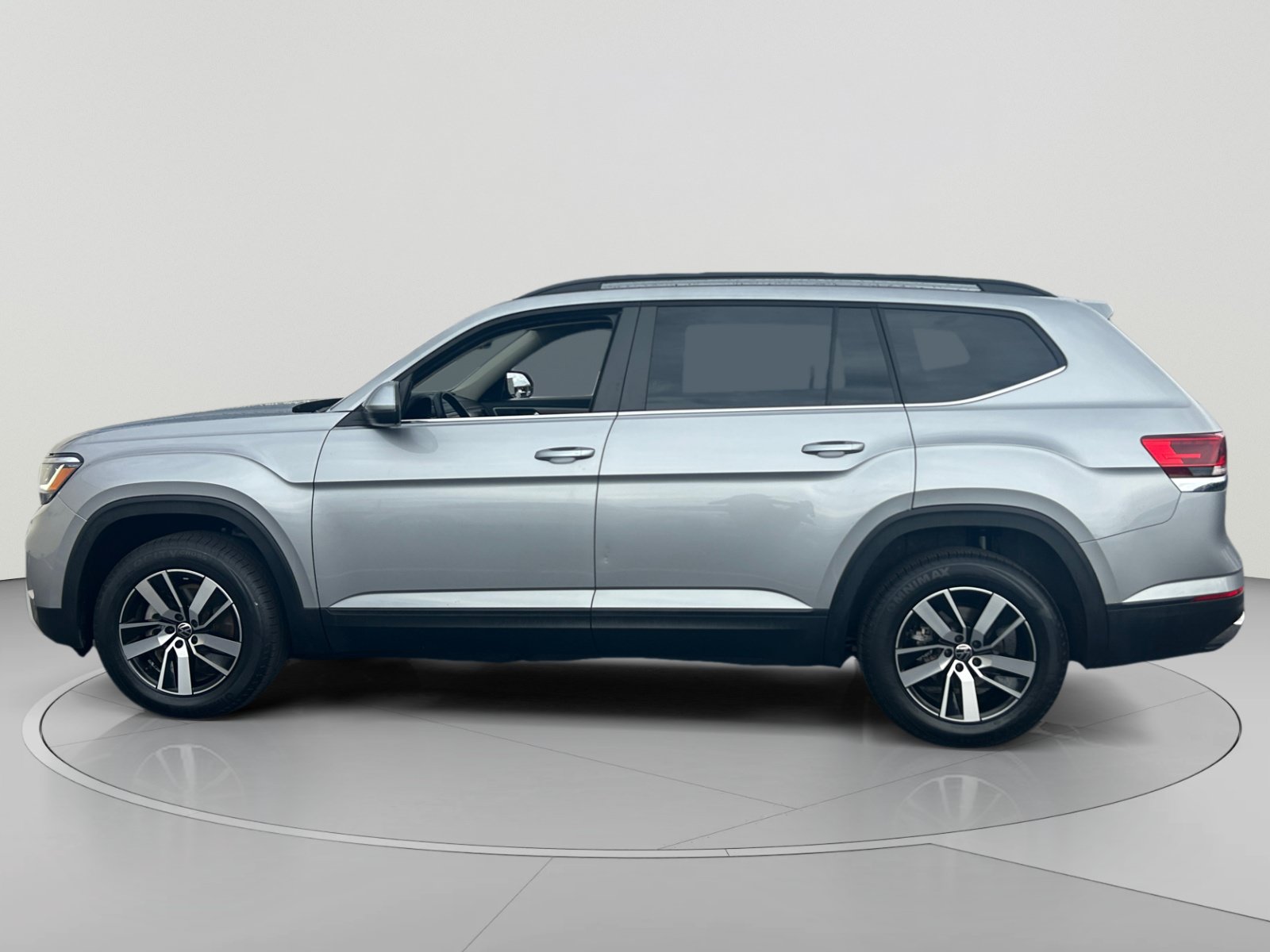 Certified 2021 Volkswagen Atlas SE AWD/4WD image 2
