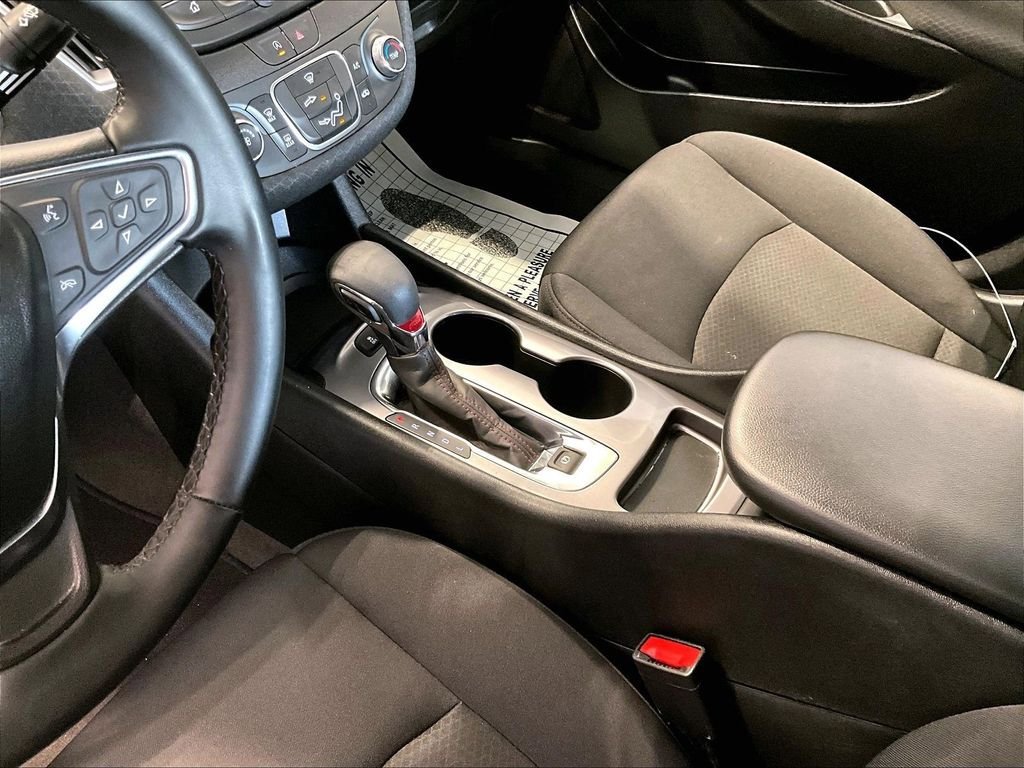 Used 2025 Chevrolet Malibu RS image 15