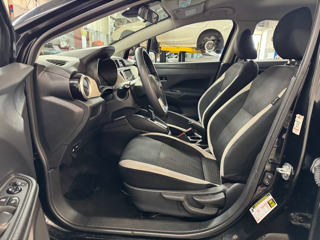 Used 2021 Nissan Versa SV FWD image 14