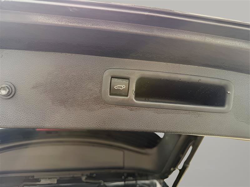 Used 2021 Toyota Highlander XLE FWD image 26