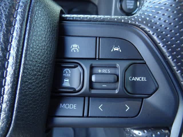 Used 2025 Toyota Tacoma SR5 AWD/4WD image 14