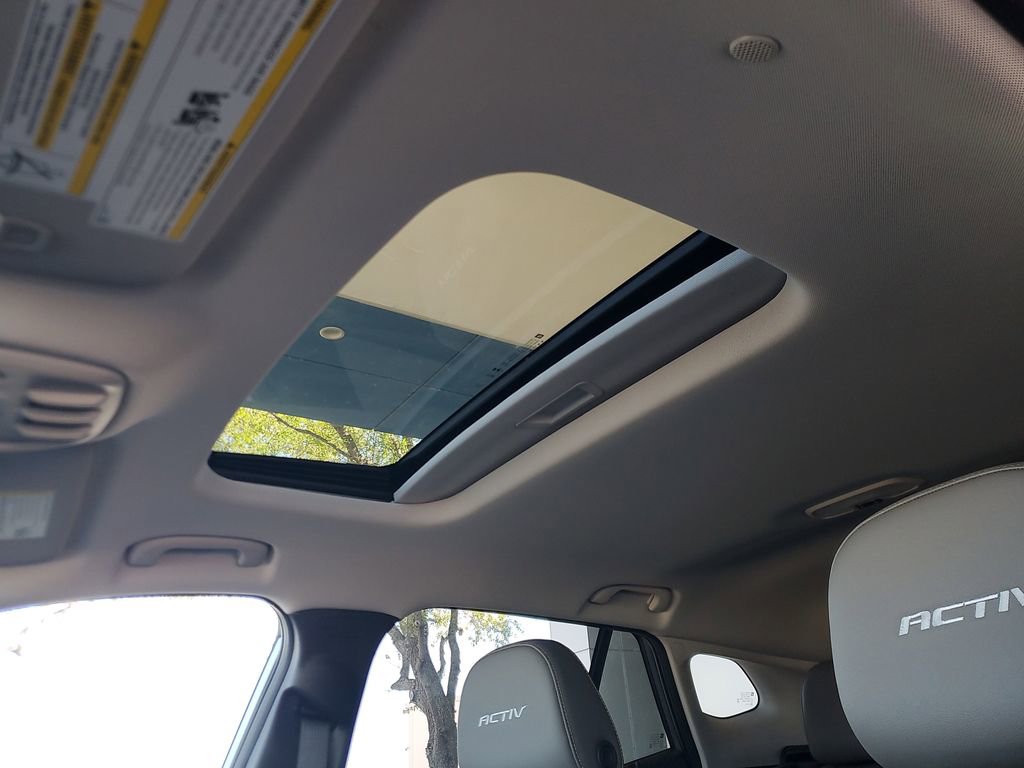 New 2026 Chevrolet Trax ACTIV w/ Sunroof Package image 30