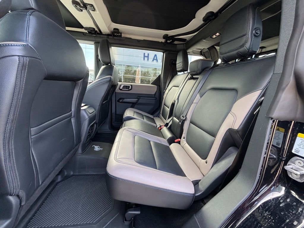 Used 2024 Ford Bronco Wildtrak image 13