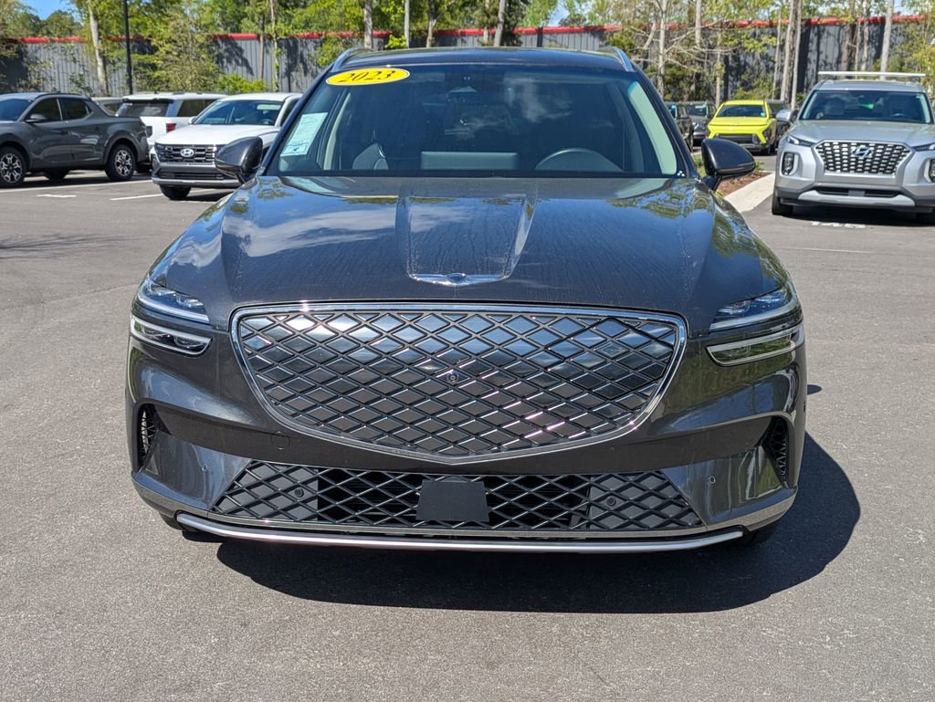 Used 2023 Genesis Electrified GV70 Advanced image 9