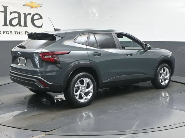 New 2026 Chevrolet Trax LS w/ LS Convenience Package FWD image 28