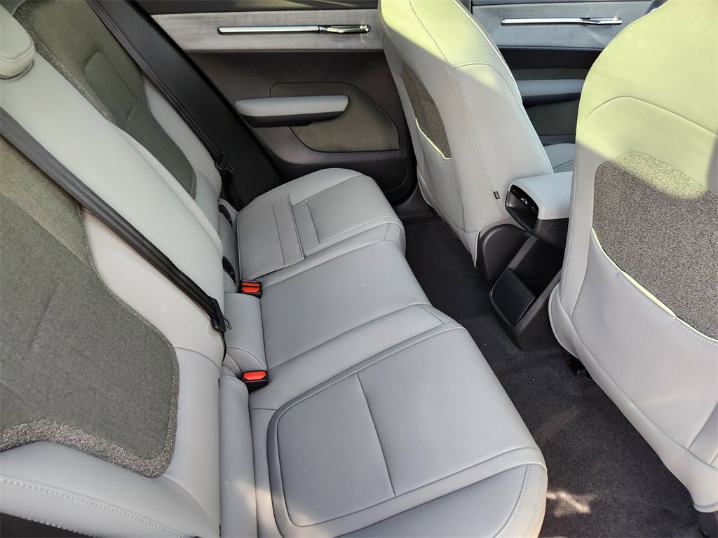 New 2026 Volvo EX30 Cross Country Ultra image 28