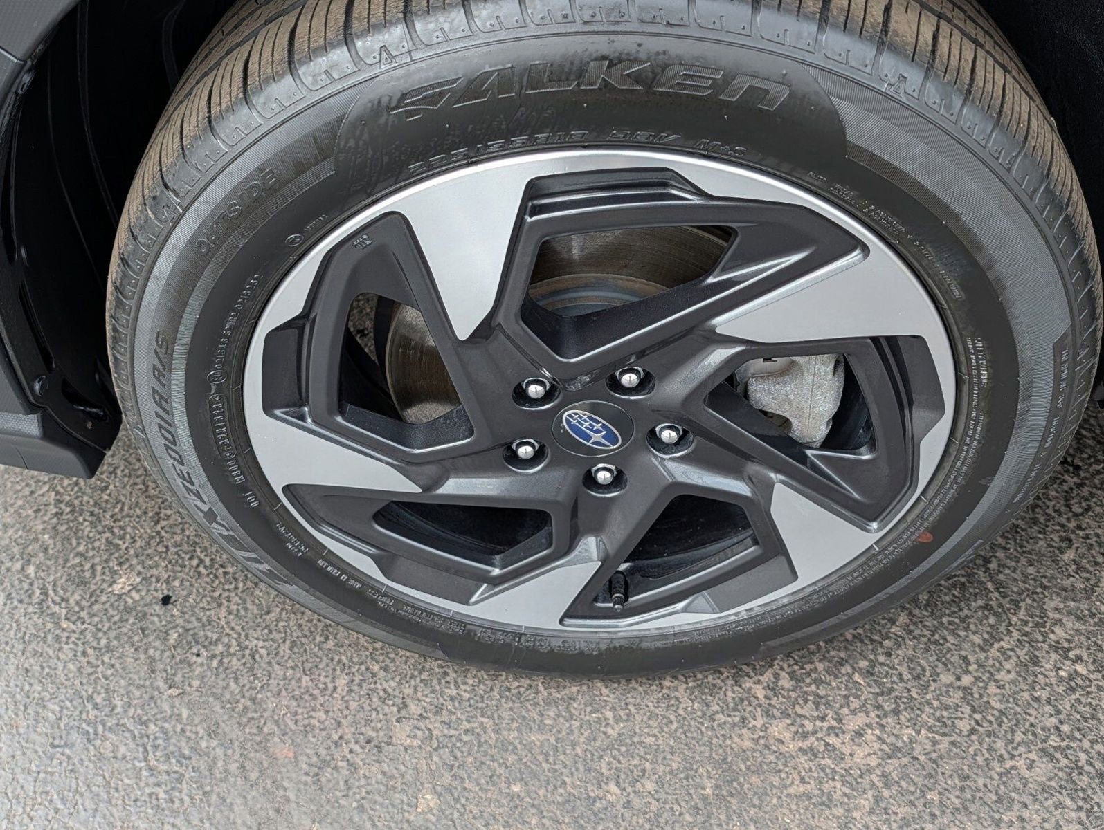 Used 2024 Subaru Crosstrek 2.5i Limited w/ Crosstrek Mirror Package AWD/4WD image 16
