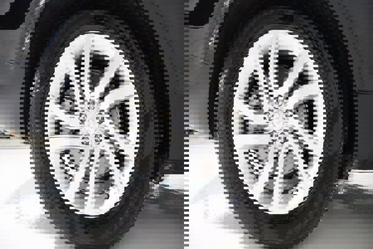 Used 2018 Land Rover Discovery HSE image 75