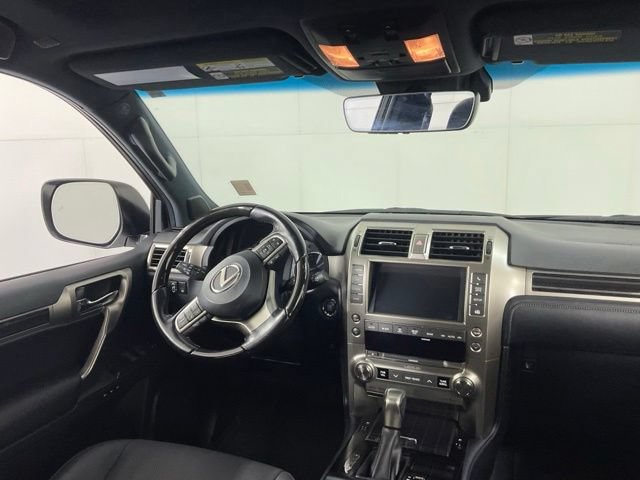 Used 2021 Lexus GX 460 Premium w/ Accessory Package AWD/4WD image 30