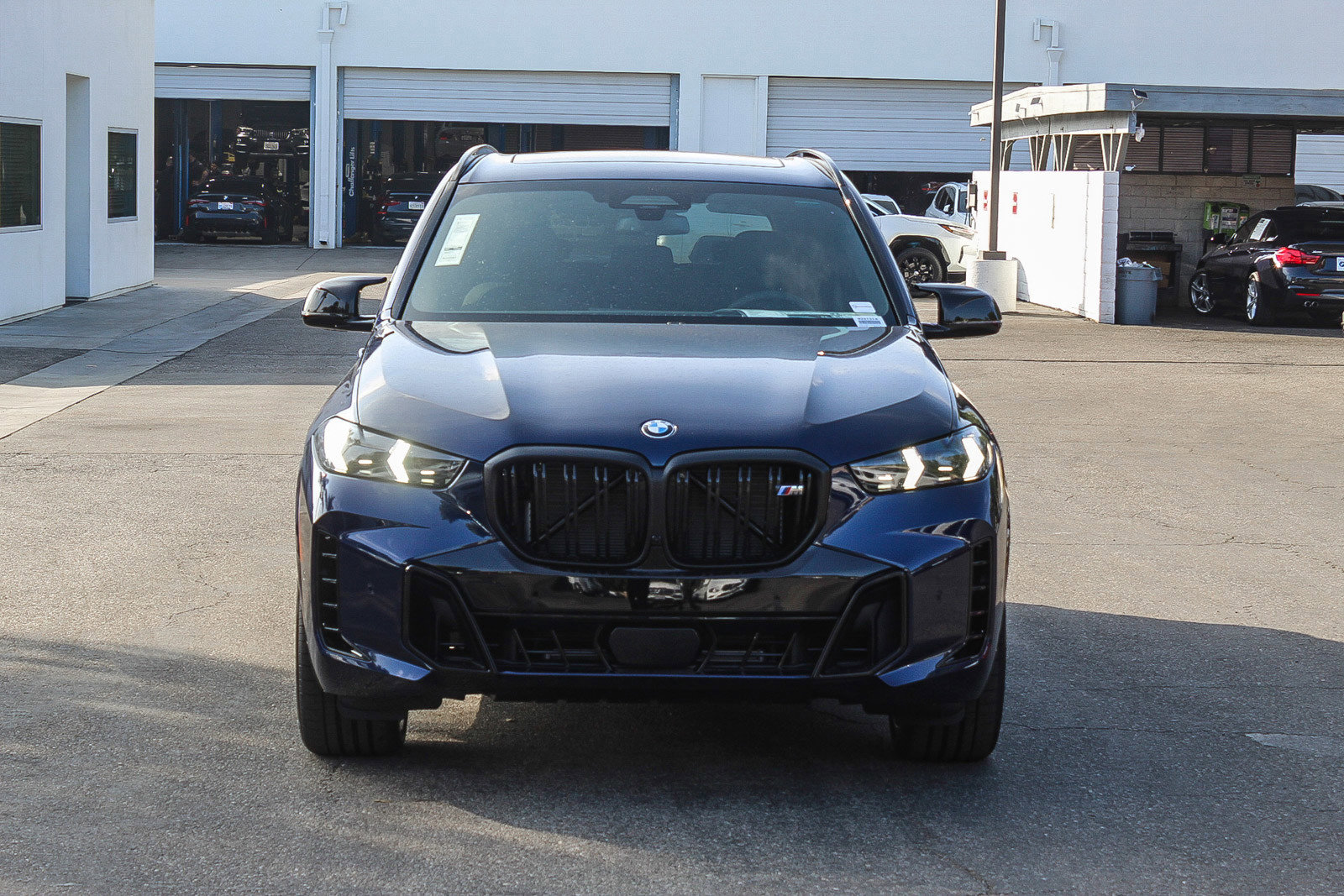 New 2026 BMW X5 M60i image 2