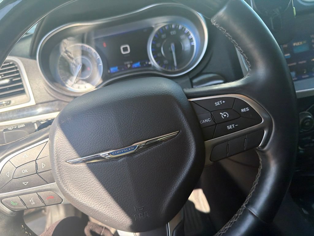 Used 2016 Chrysler 300 C AWD/4WD image 15