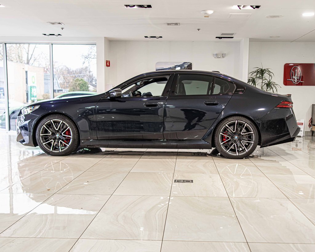 Used 2025 BMW M5 w/ Carbon Package image 6