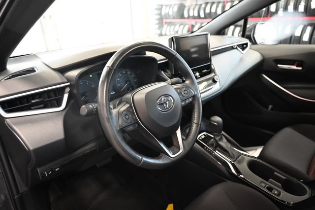Used 2023 Toyota Corolla SE w/ SE Premium Package FWD image 23