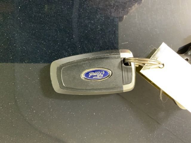 Used 2017 Ford Fusion SE w/ Equipment Group 202A FWD image 36