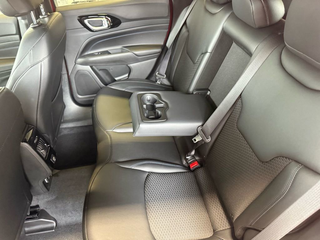 New 2026 Jeep Compass Latitude image 32