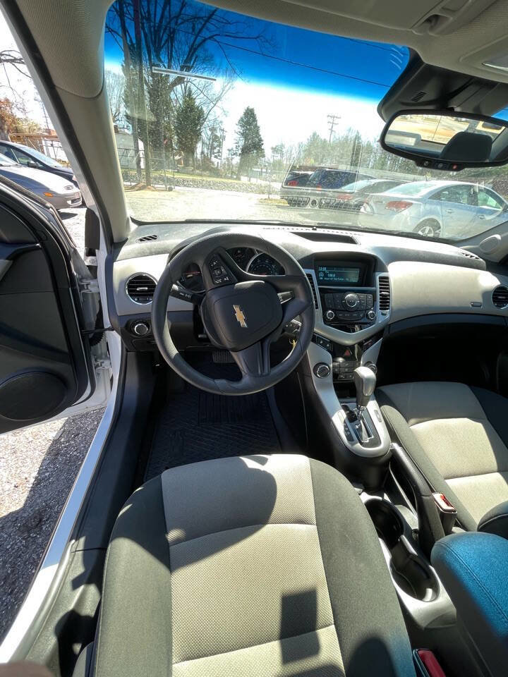 Used 2012 Chevrolet Cruze LS w/ Connectivity Package image 20