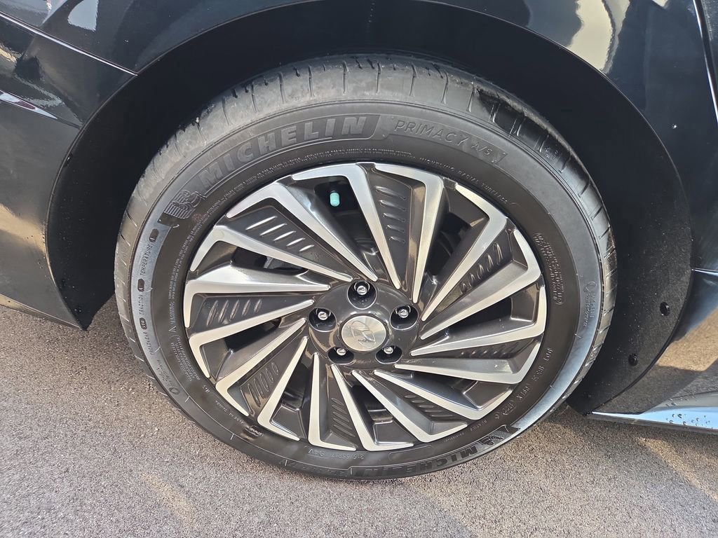Certified 2023 Hyundai Sonata Limited image 3