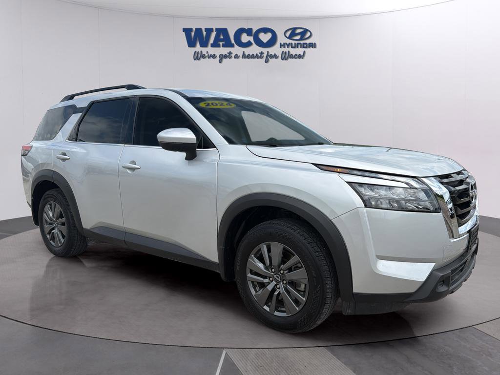 Used 2024 Nissan Pathfinder SV w/ SV Premium Package image 11