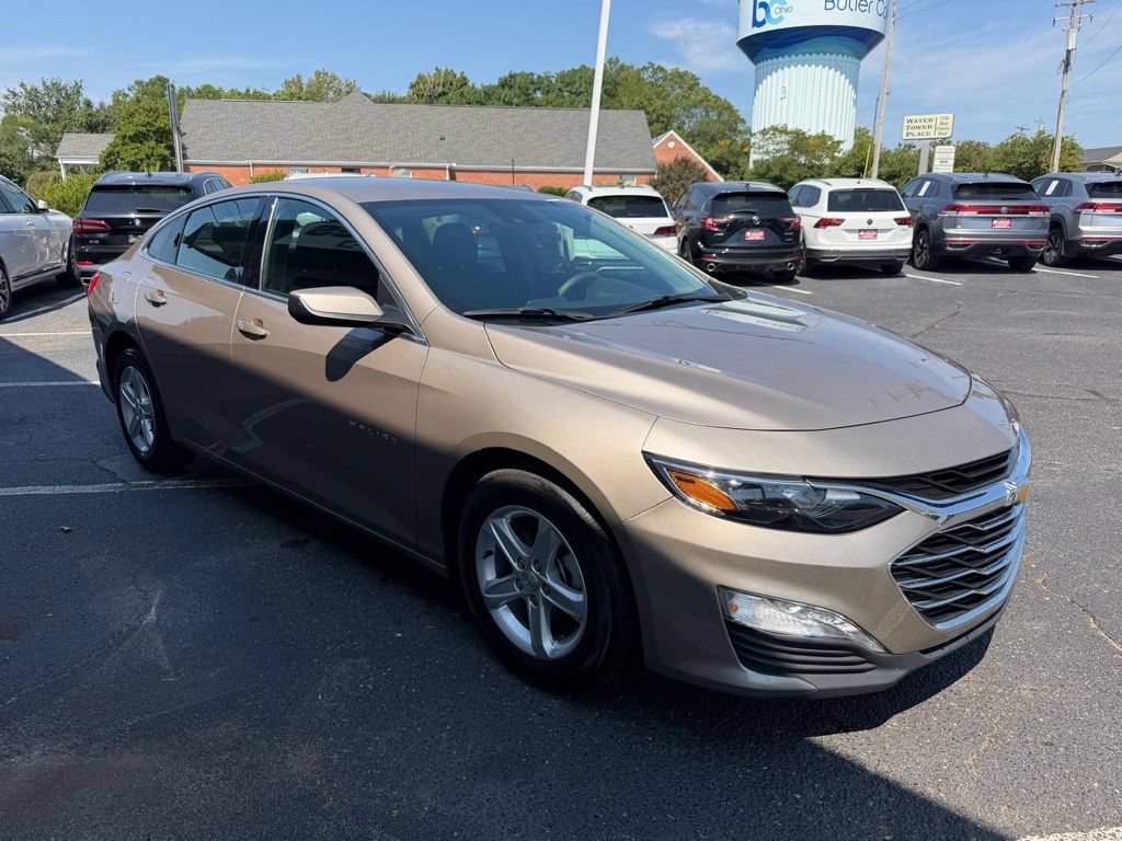Used 2024 Chevrolet Malibu LT FWD image 4