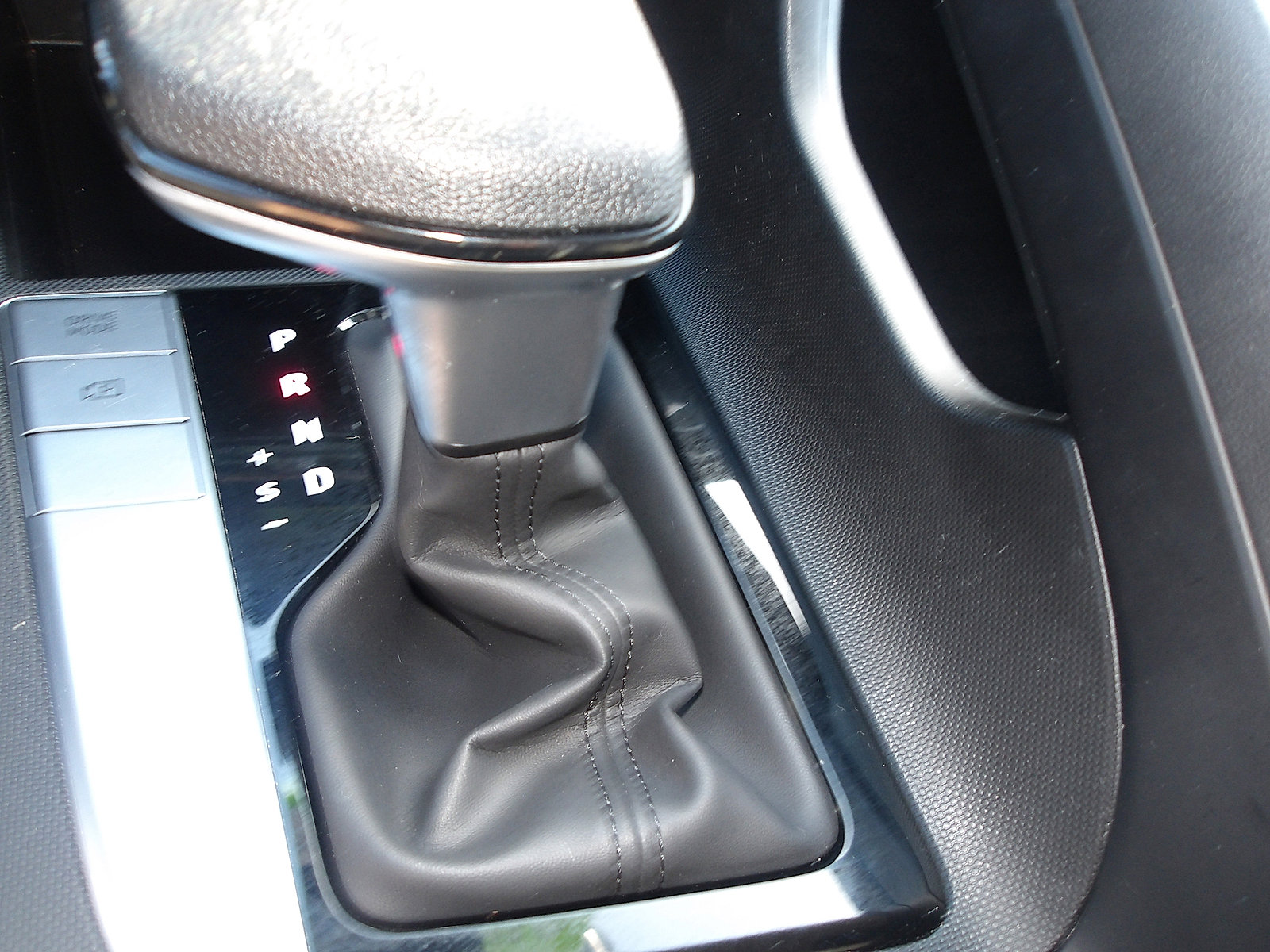 Certified 2024 Hyundai Elantra SEL image 22