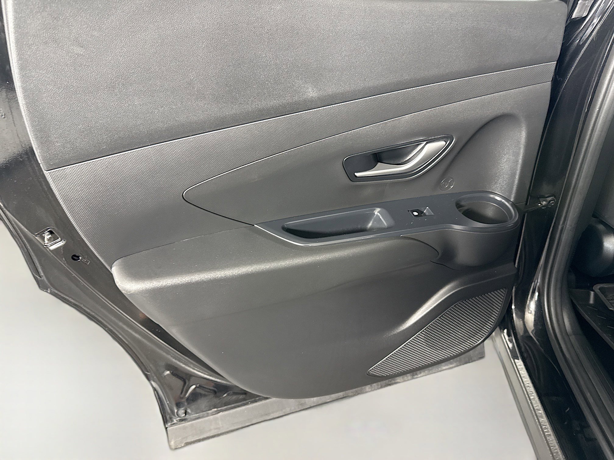 Used 2025 Hyundai Santa Cruz SE image 26