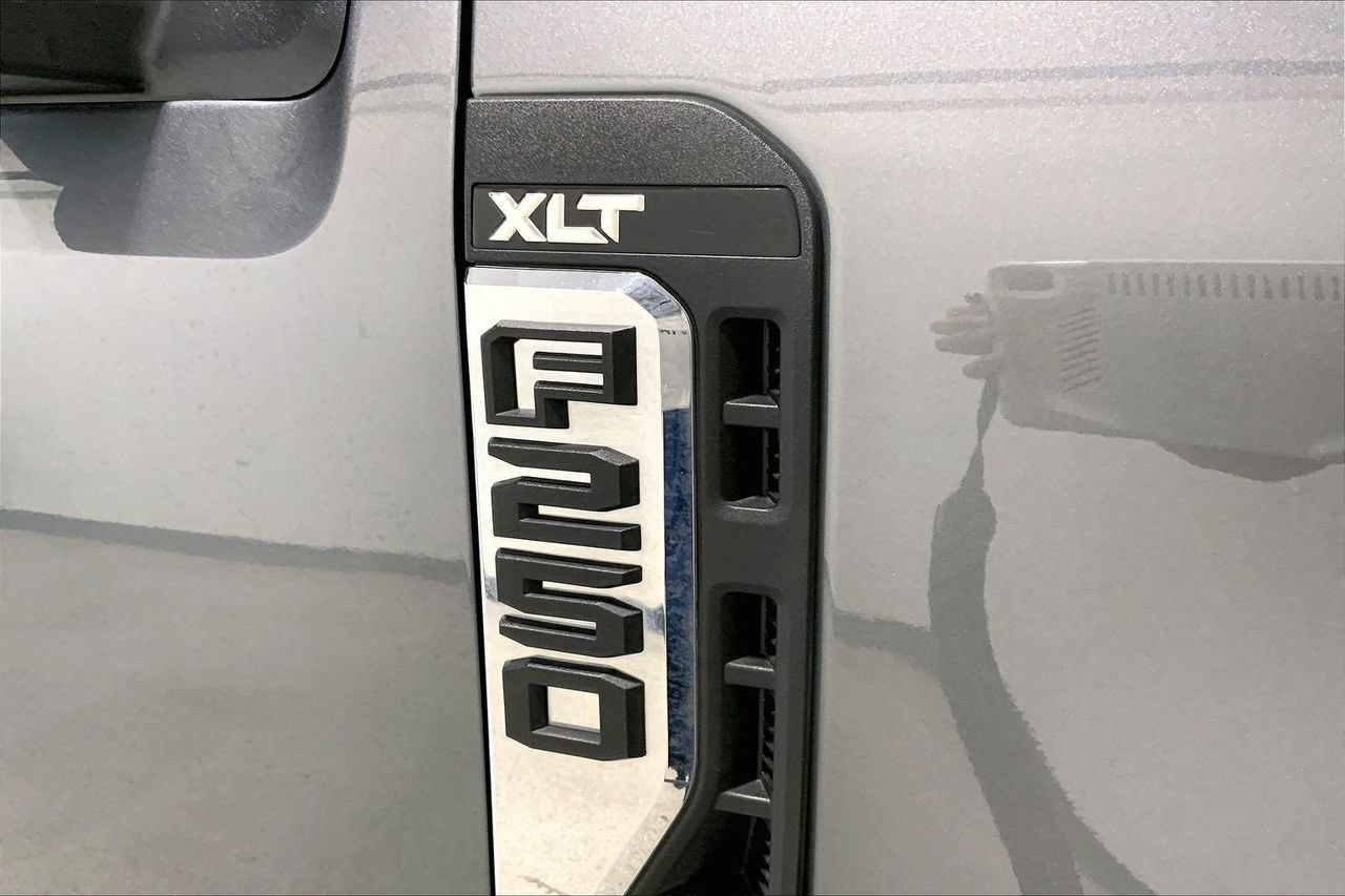 Used 2025 Ford F250 XLT AWD/4WD image 7
