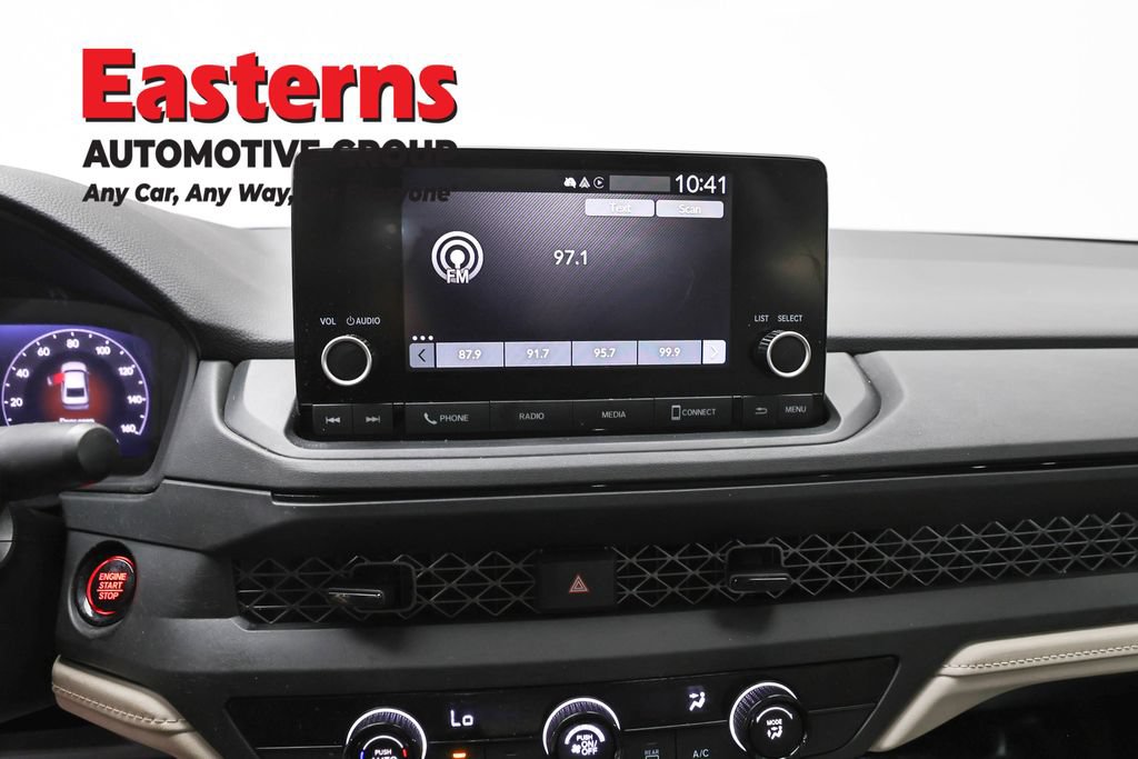 Used 2023 Honda Accord LX image 12