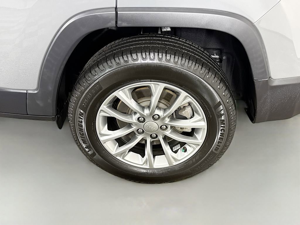 Used 2022 Jeep Cherokee Latitude Lux image 35