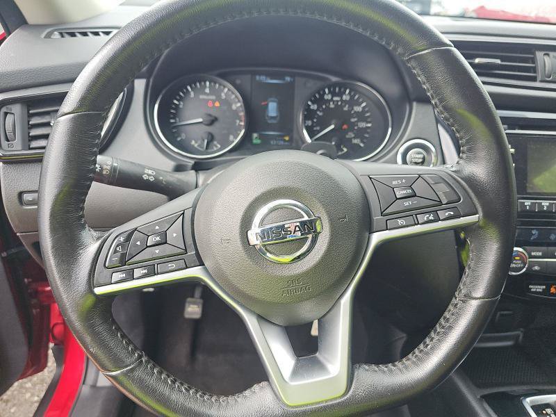 Used 2017 Nissan Rogue SV AWD/4WD image 9
