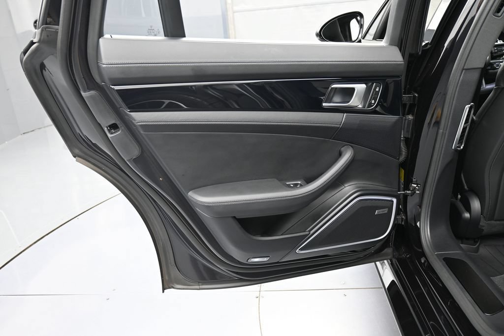 Certified 2023 Porsche Panamera 4S AWD/4WD image 24