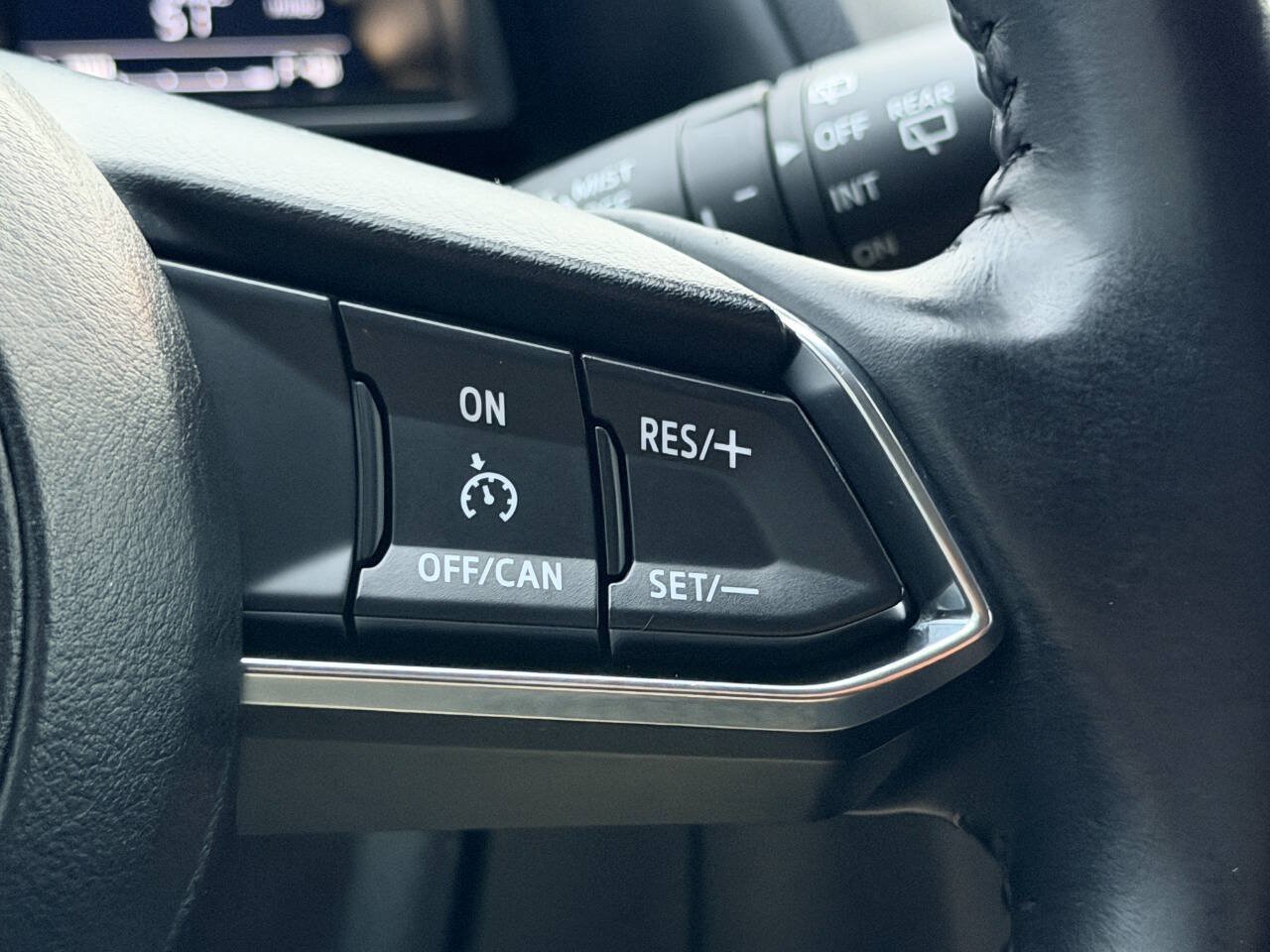 Used 2018 MAZDA MAZDA3 Touring FWD image 30