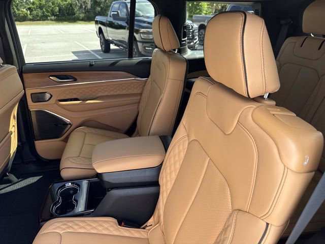 New 2026 Jeep Grand Cherokee L Summit w/ Advanced Protech Group IV AWD/4WD image 12