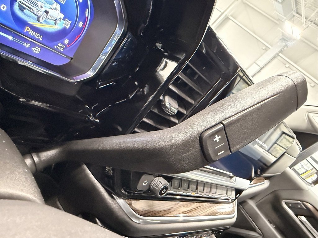 Used 2025 Chevrolet Silverado 2500 LT image 42