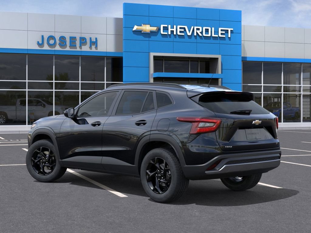 New 2026 Chevrolet Trax LT w/ Driver Confidence Package FWD image 3