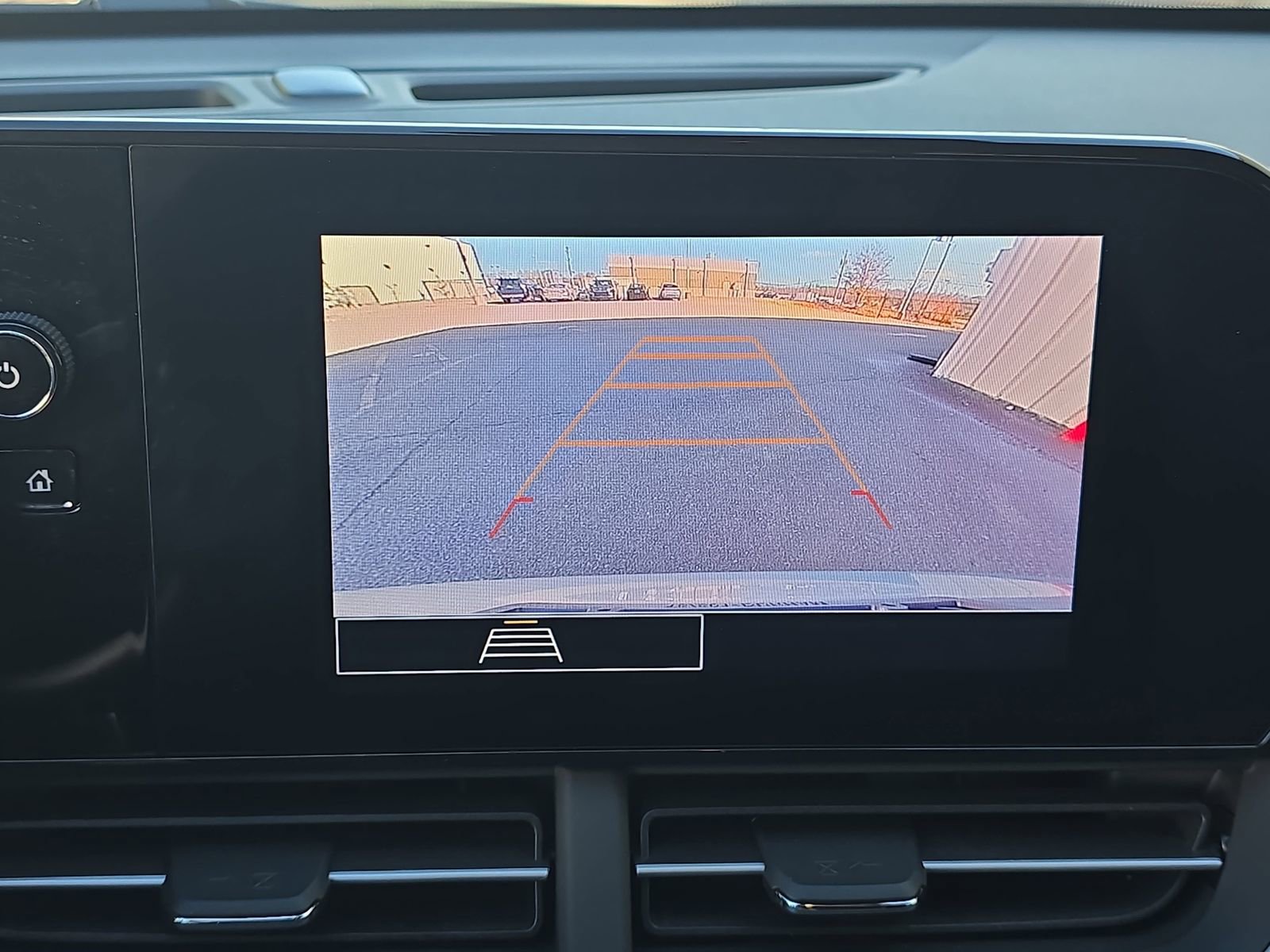 Used 2025 Chevrolet Trax LS w/ Driver Confidence Package image 29