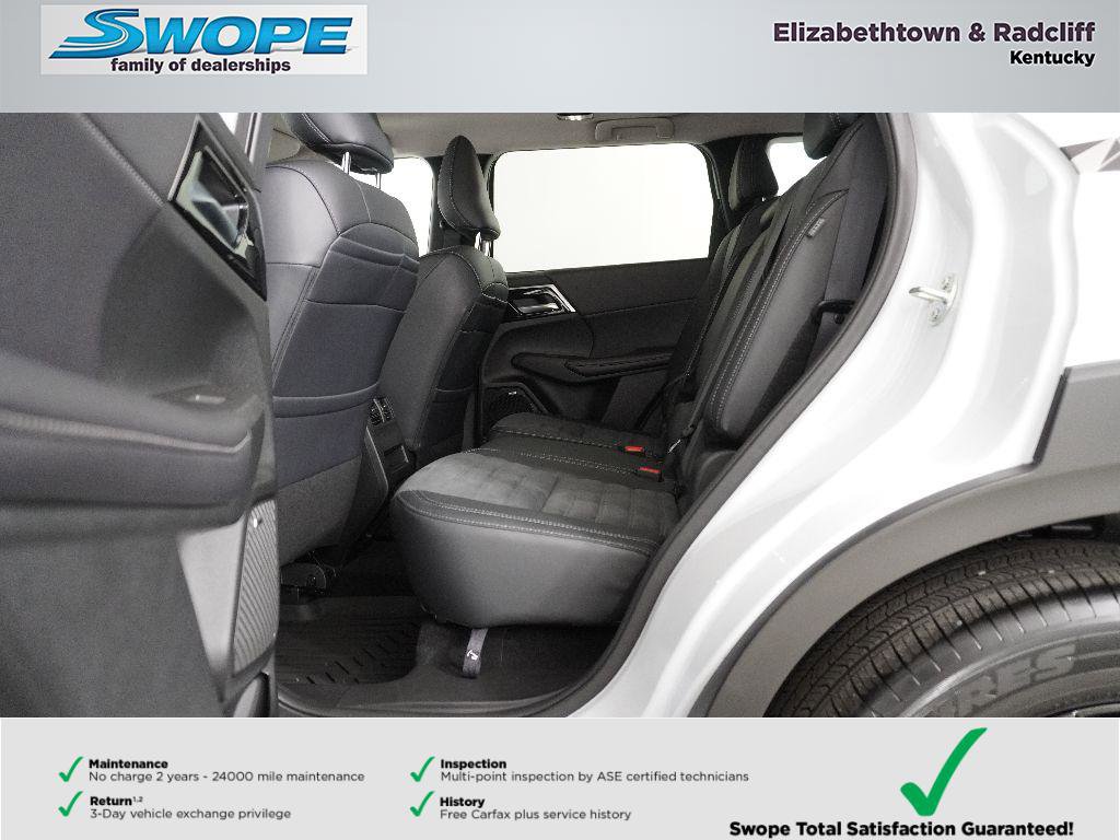 Used 2025 Mitsubishi Outlander Trail Edition image 22