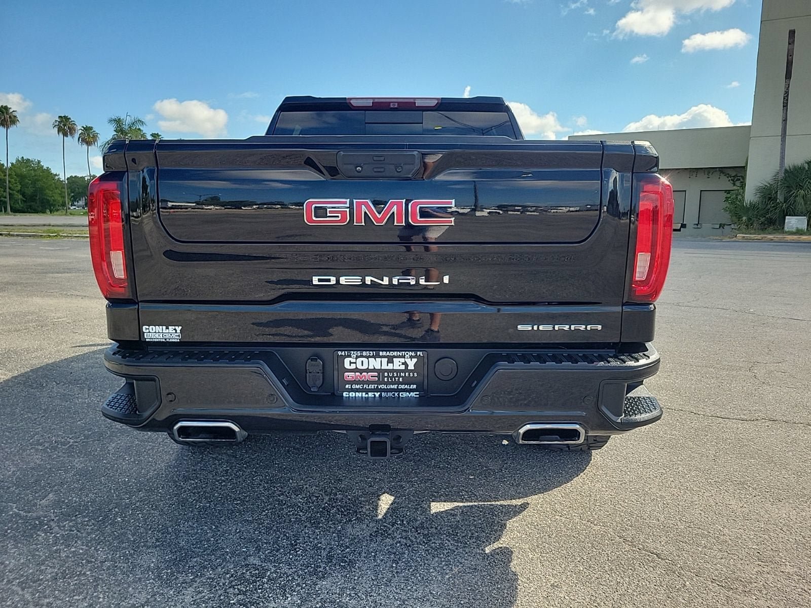 Certified 2019 GMC Sierra 1500 Denali w/ Denali Ultimate Package AWD/4WD image 6