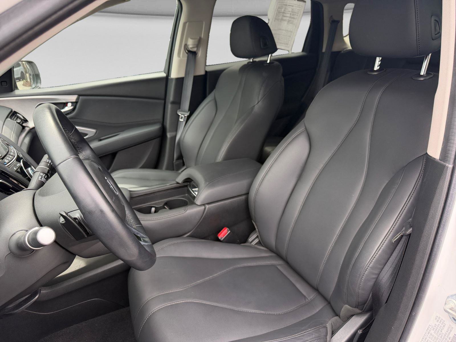 Used 2024 Acura RDX SH-AWD image 13