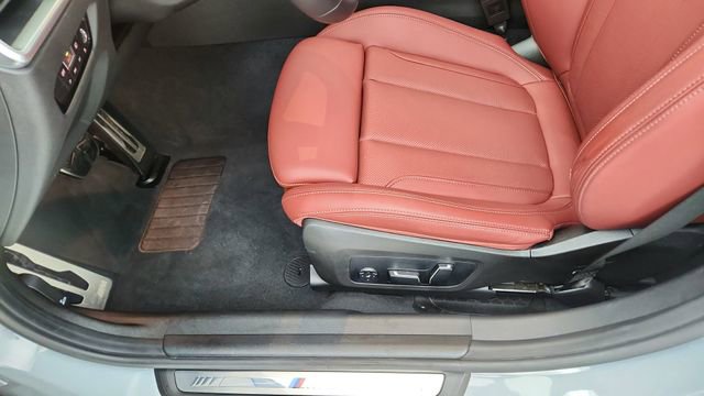 Used 2025 BMW M340i RWD image 33
