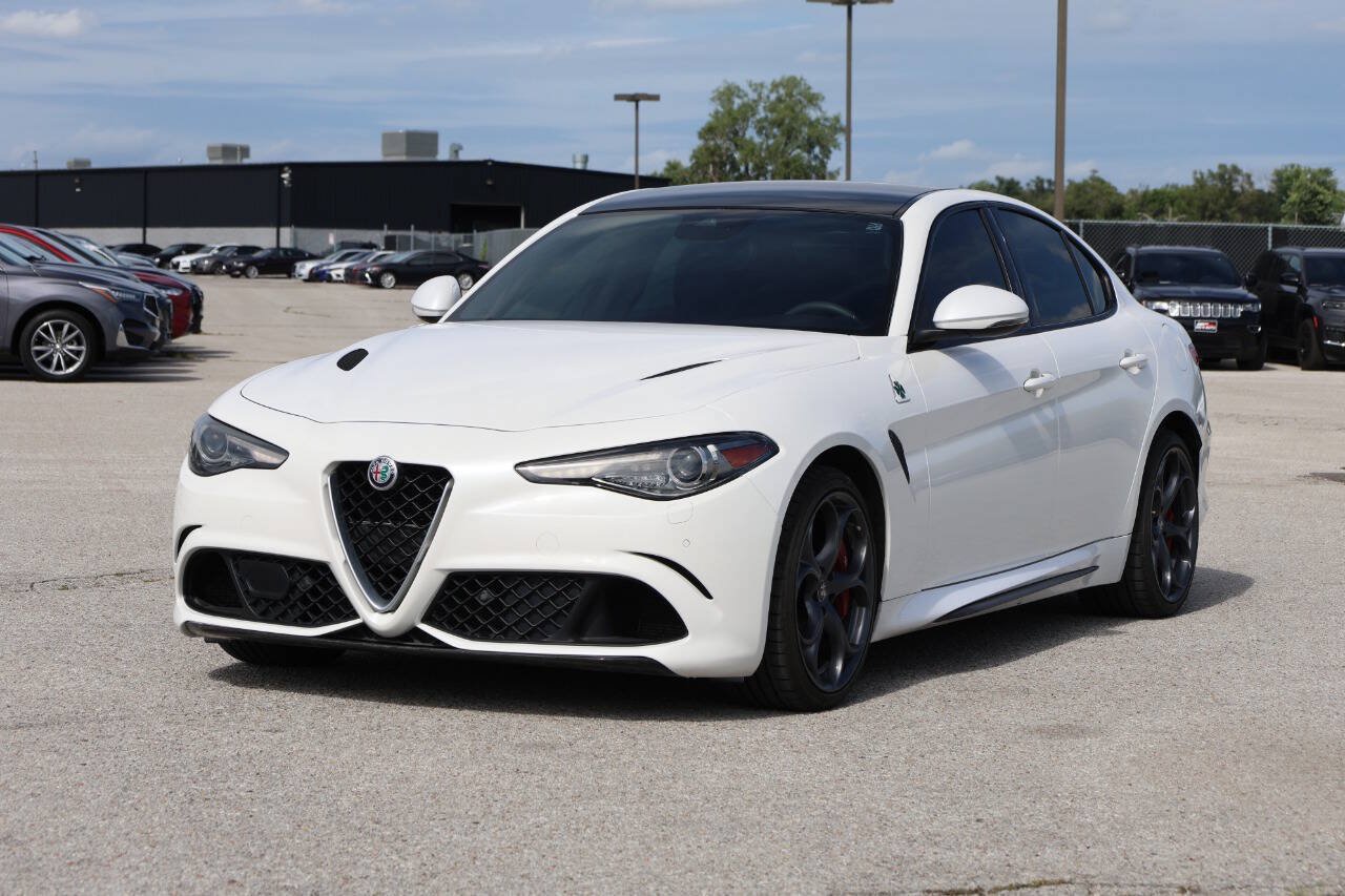 Used 2018 Alfa Romeo Giulia Quadrifoglio w/ Driver Assist Dynamic Package RWD image 6
