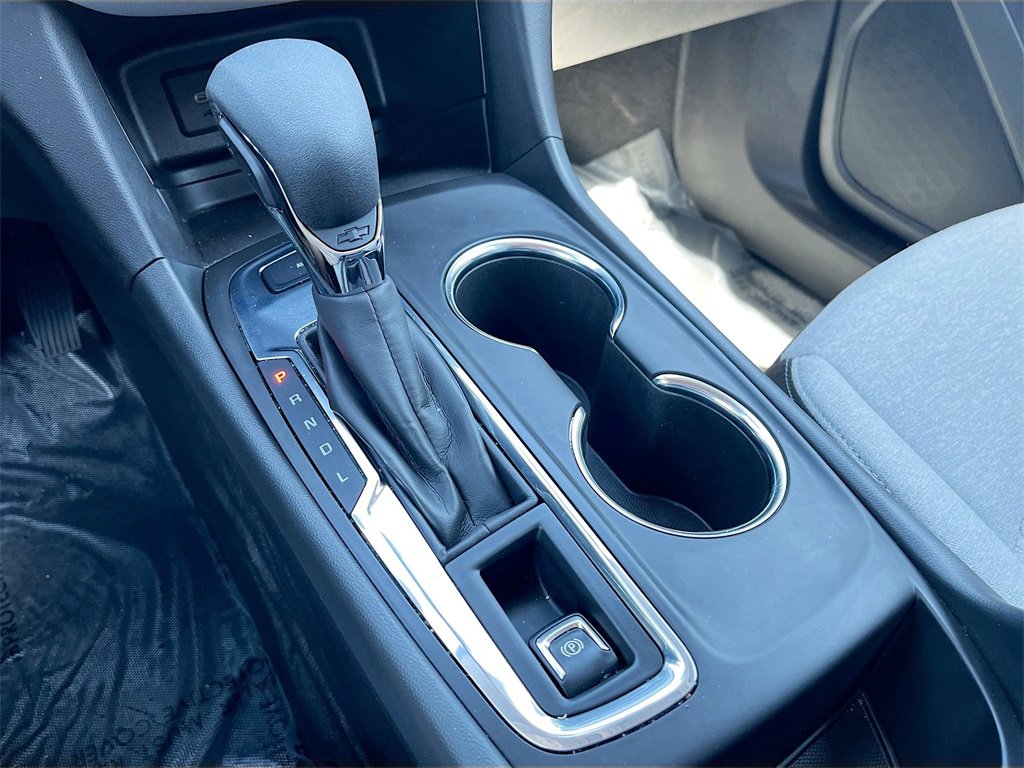 Used 2024 Chevrolet Equinox LS w/ LS Convenience Package image 16