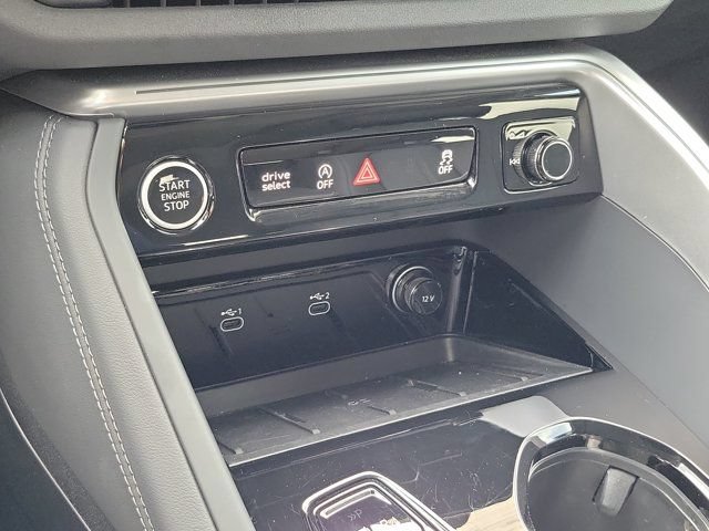 Certified 2025 Audi Q5 Premium w/ Convenience Package AWD/4WD image 26
