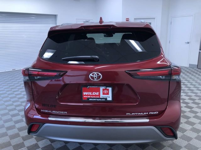 New 2026 Toyota Highlander Platinum image 13