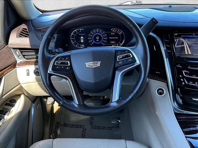 Used 2017 Cadillac Escalade Luxury image 7