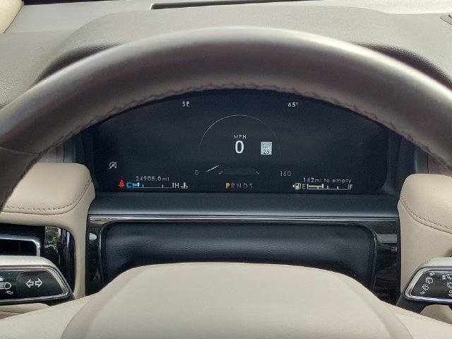Certified 2023 Lincoln Nautilus Reserve AWD/4WD image 16