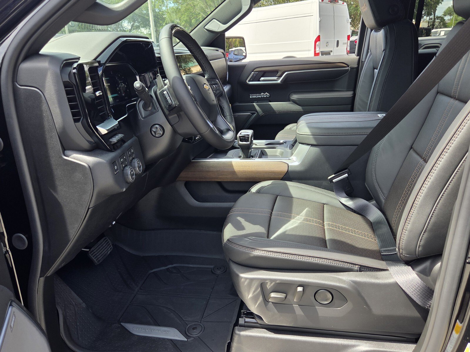 New 2026 Chevrolet Silverado 1500 High Country AWD/4WD image 14