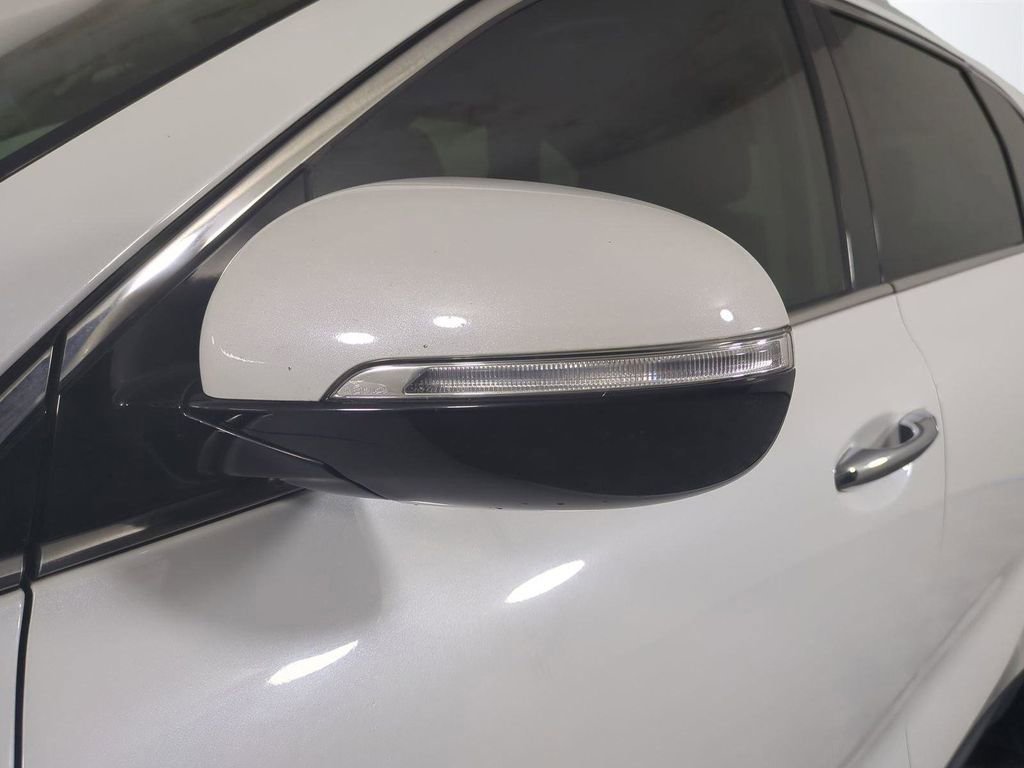 Used 2016 Kia Sorento FWD image 12
