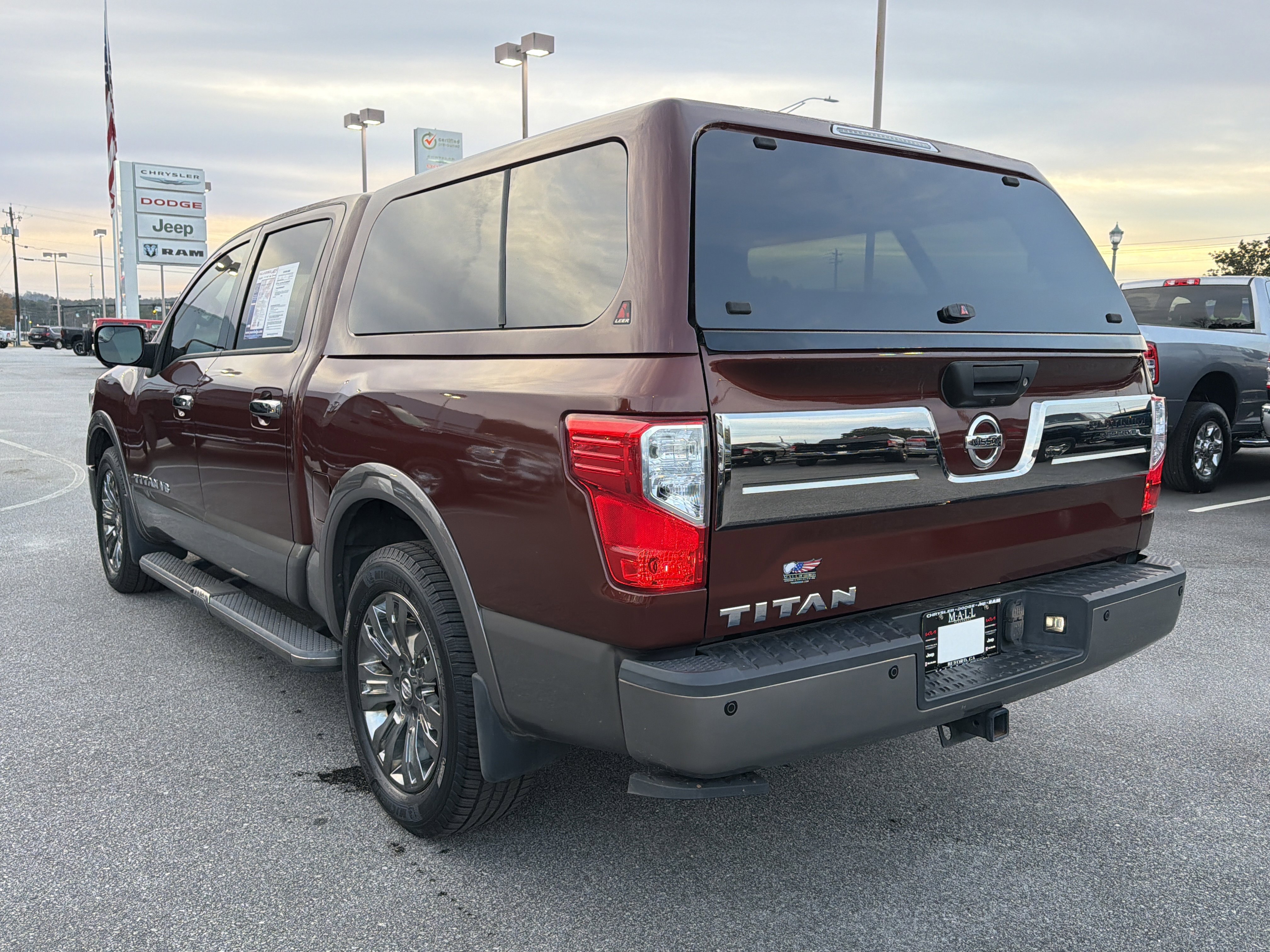 Used 2019 Nissan Titan Platinum Reserve w/ Platinum Utility Package image 8