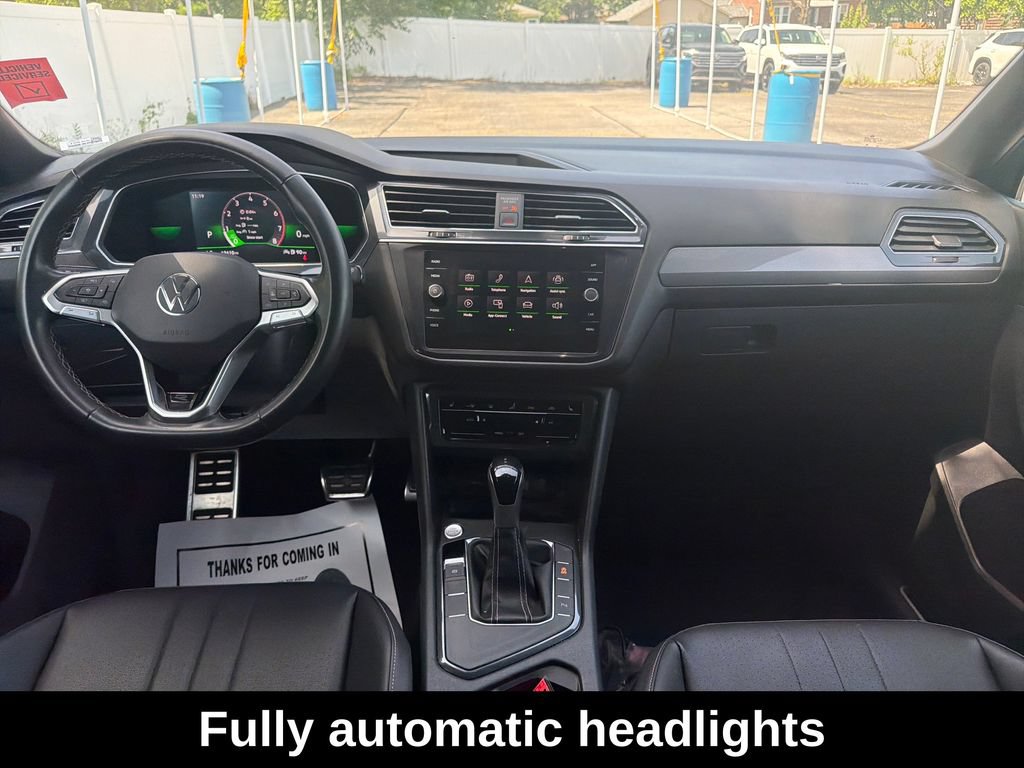 Used 2023 Volkswagen Tiguan SE R-Line FWD image 15